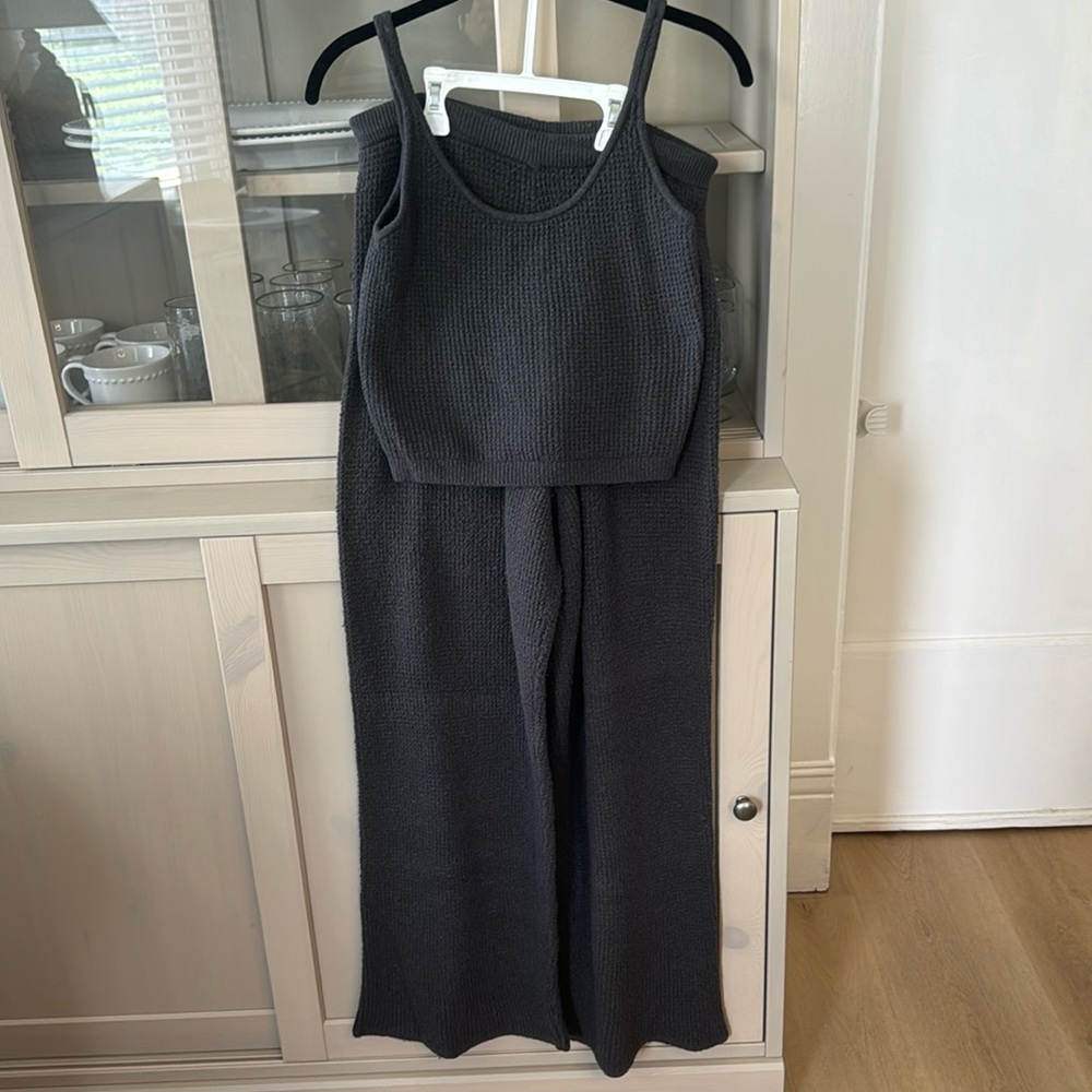 Old Navy dark grey tank top and pants set.  Size M